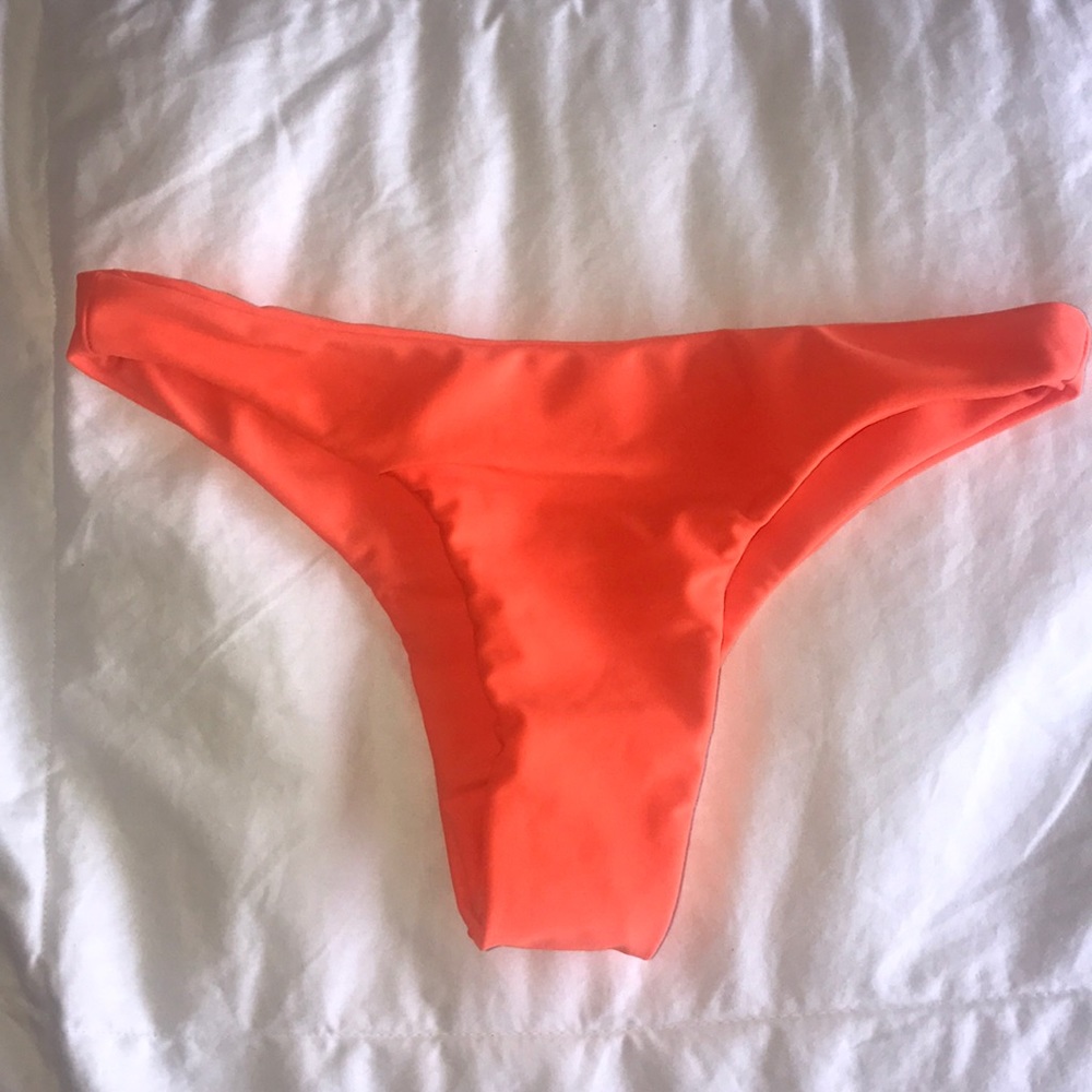 Brand new Mikoh bikini bottoms without tags.